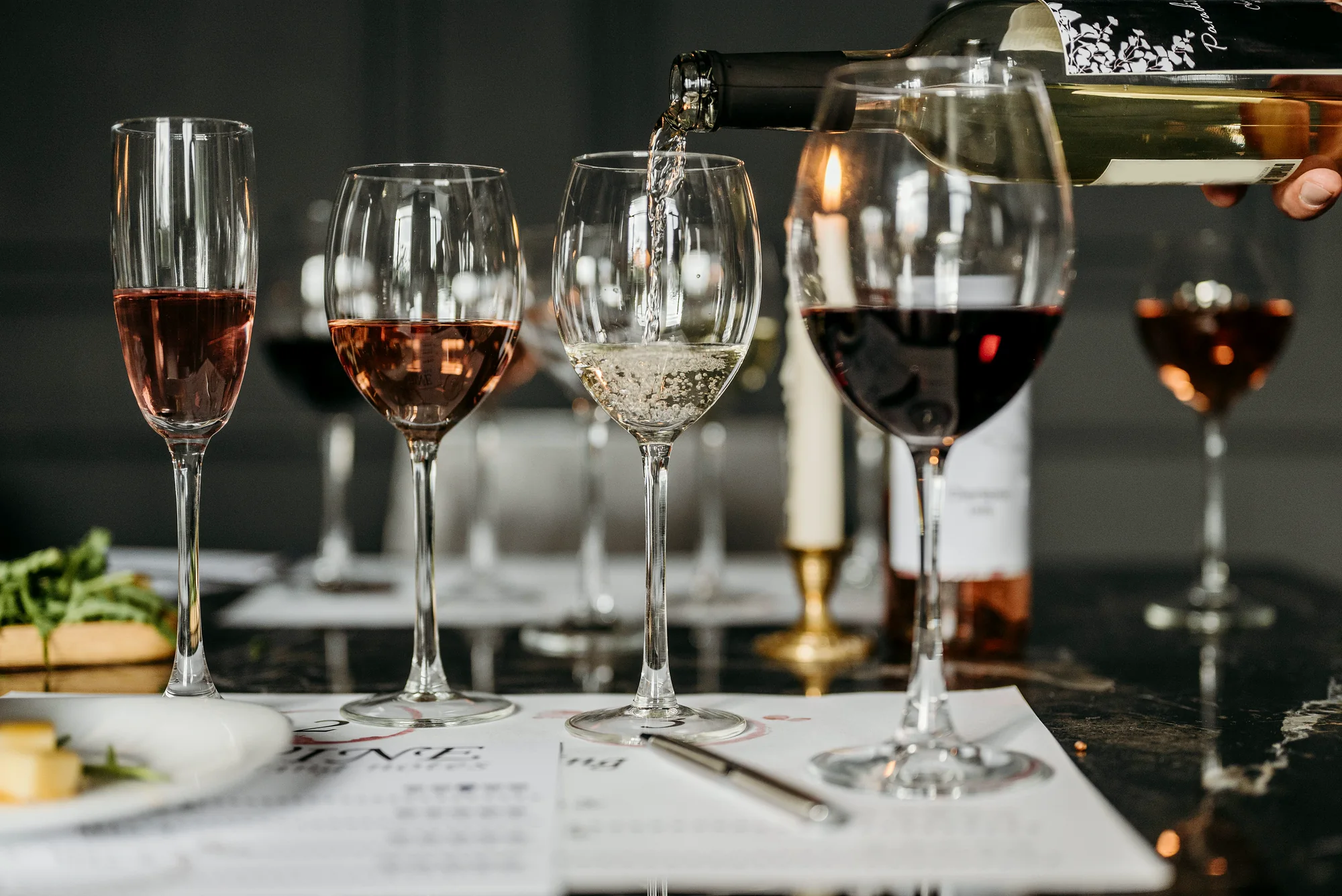 Verres sur la table de la paulée